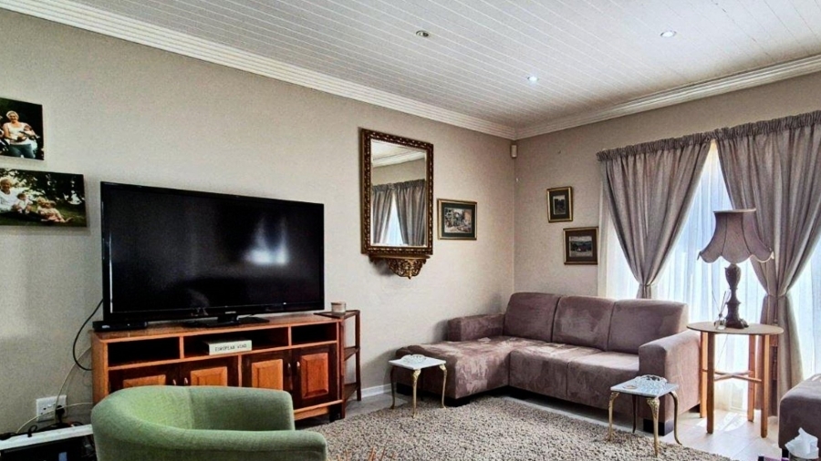 3 Bedroom Property for Sale in Hartenbos Central Western Cape
